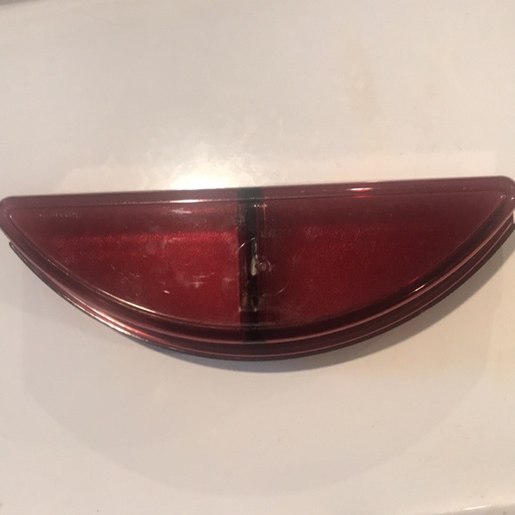 Tupperware Acrylic Divided Dish with Lid - Picture 5 of 9